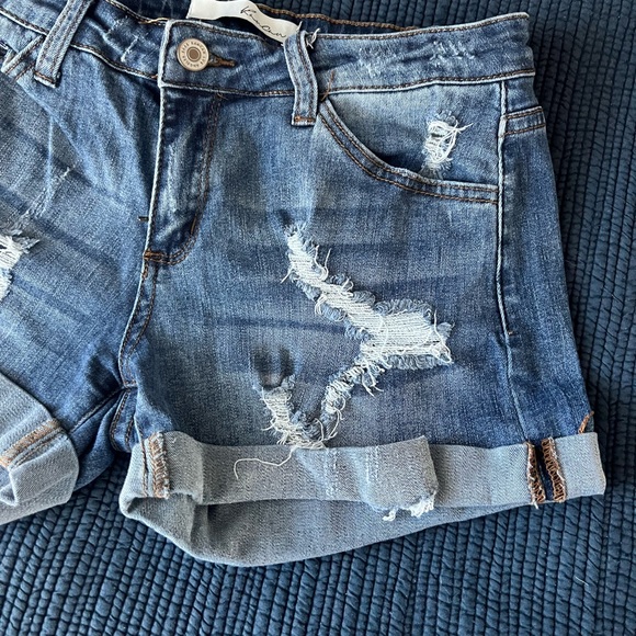 Kancan stretchy denim distressed shorts - Picture 5 of 6